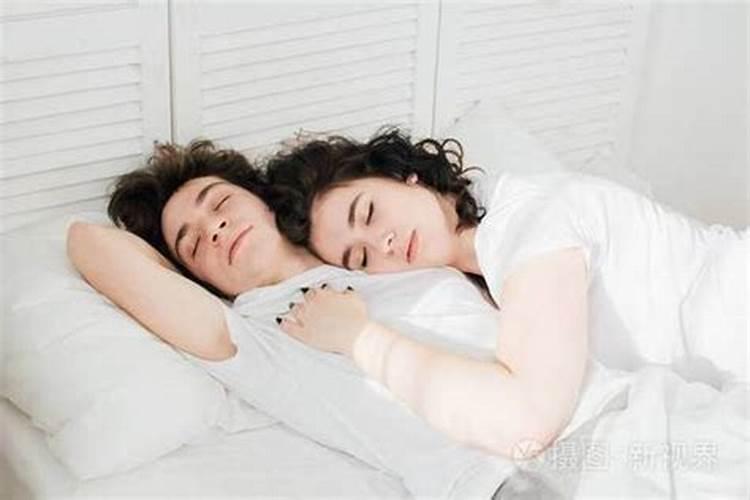 梦到和前女友睡在一起代表什么