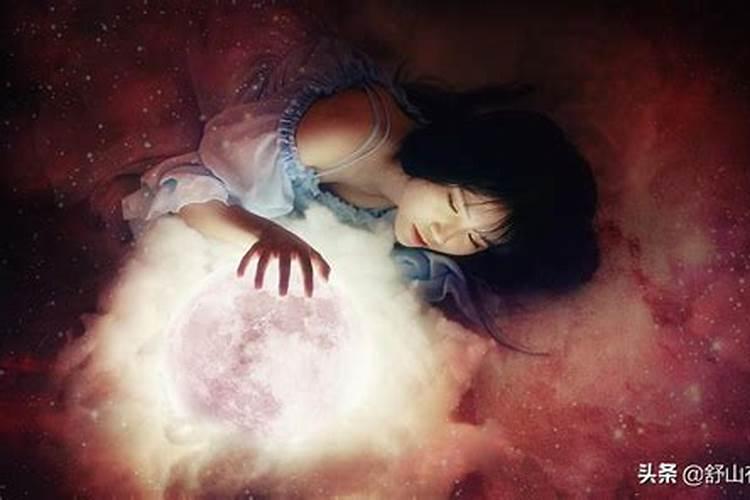 经常梦见死去的亲人和朋友什么意思？梦见投胎意味着什么