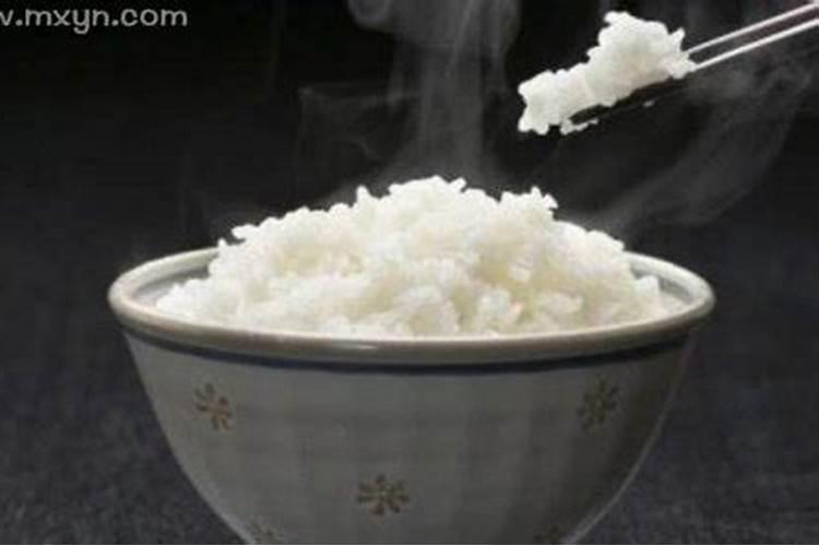 梦到吃米饭周公解梦