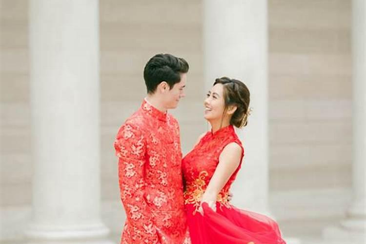 梦见穿红色结婚的婚礼服啥意思